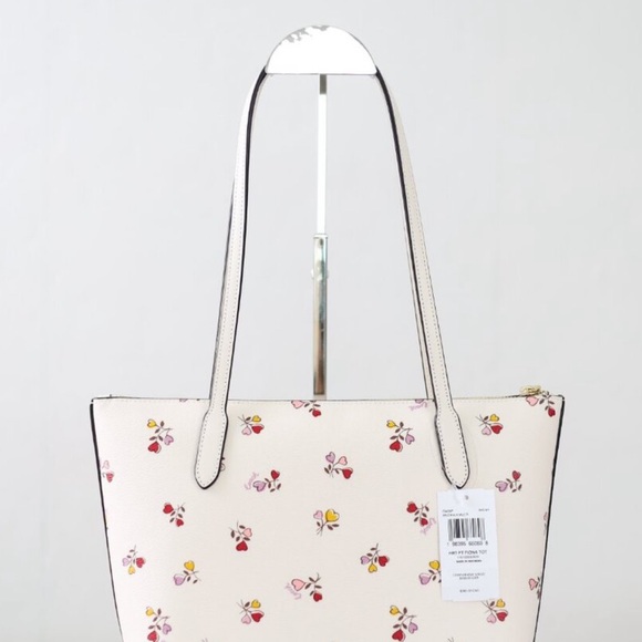 NWT Coach  Fiona Zip Tote Bag With Heart Print In Gold/Chalk Multi *sealed* - Picture 7 of 7